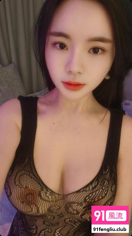 迷人性感骚妹